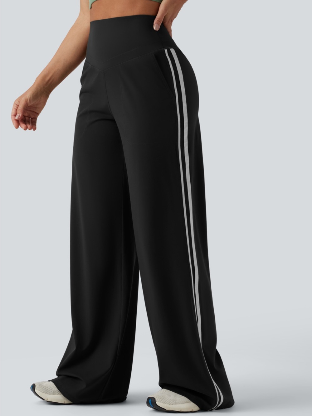 Halara Ultra sculpt High Waisted Tummy Control Yoga Baggy Pants